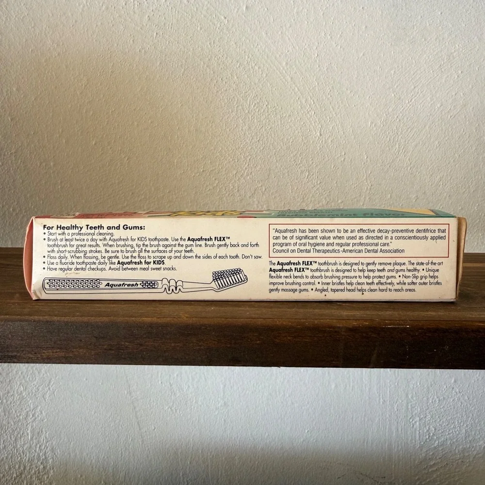 Vintage Aquafresh Kids Toothpaste NOS 4.6 oz Bubblemint with Box HTF Prop Rare